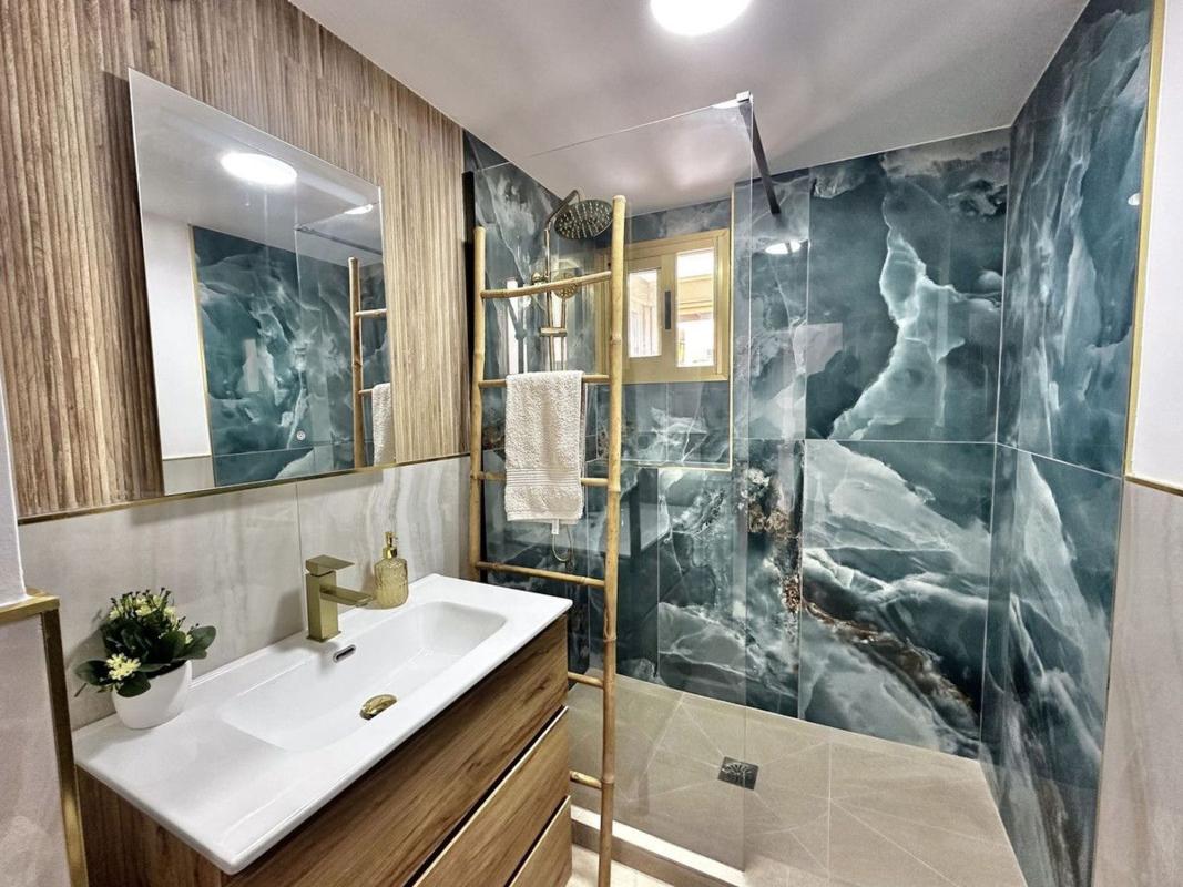 Продажа квартиры на Piso en Zona Sohail, Fuengirola, Фуэнхирола
photo 5