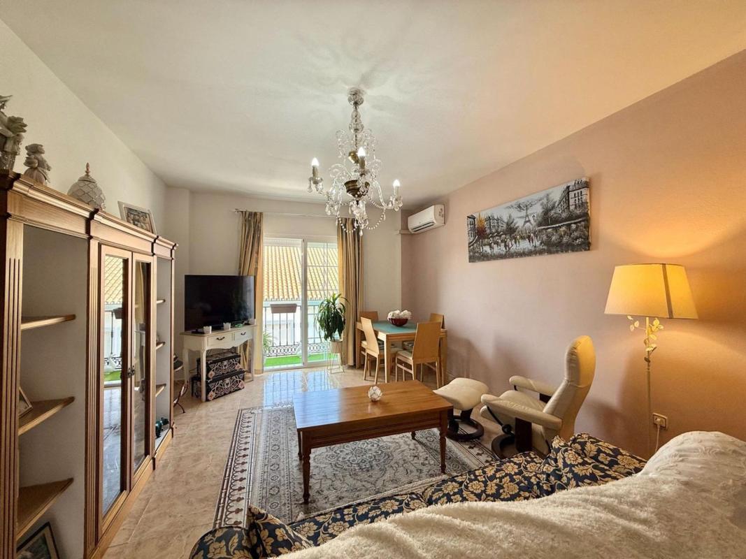 Venta de piso en Piso en Calle Don Antonio Delgado, 12, Centro, Alhaurín el Grande, Alhaurín el Grande
photo 1