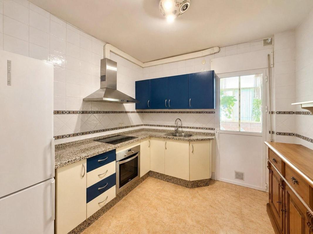 Venta de piso en Piso en Calle Don Antonio Delgado, 12, Centro, Alhaurín el Grande, Alhaurín el Grande
photo 3