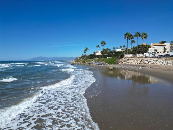 Duplex en venta en Dúplex en CL Alcotanes Los (carb Playa, Marbesa, Marbella, Marbella photo 1