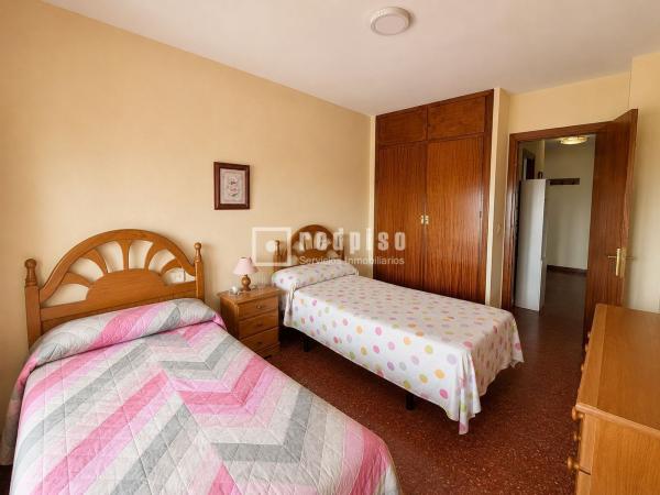Продажа квартиры на Piso en Centro, Vélez-Malaga, Велес-Малага
thumbnail 3