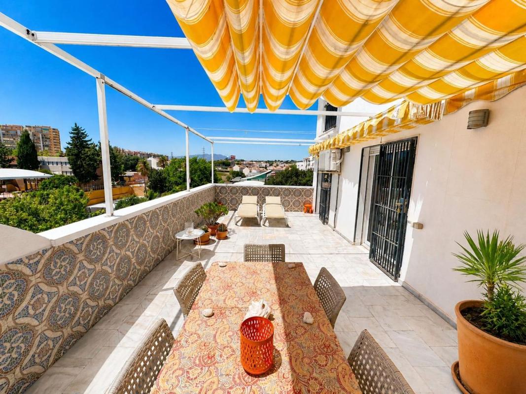 Venta de piso en Piso en Calle Feria de Jerez, Centro Ciudad, Fuengirola, Fuengirola
photo 1