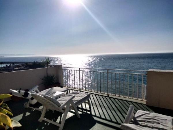 Ático en venta en  Ático en Calle del Castillo, Zona Puerto Deportivo, Fuengirola, Fuengirola photo 3