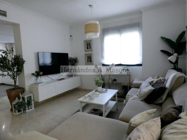 Chalet pareado en Calle Montilla, Arroyo de la Miel, Benalmádena photo 1