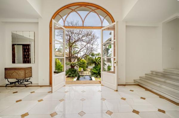 Casa o chalet independiente en Calle Mozart, 37, Sierra Blanca, Marbella thumbnail 3