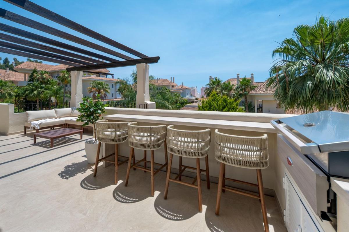 Duplex sale in Dúplex en Urbanizacion Nueva Andalucia k, 19, Los Naranjos, Marbella, Marbella photo 3