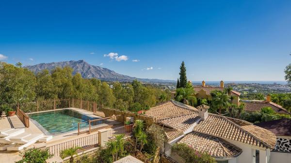 Casa o chalet independiente en Urbanizacion el Herrojo, 59, La Quinta, Benahavís photo 1