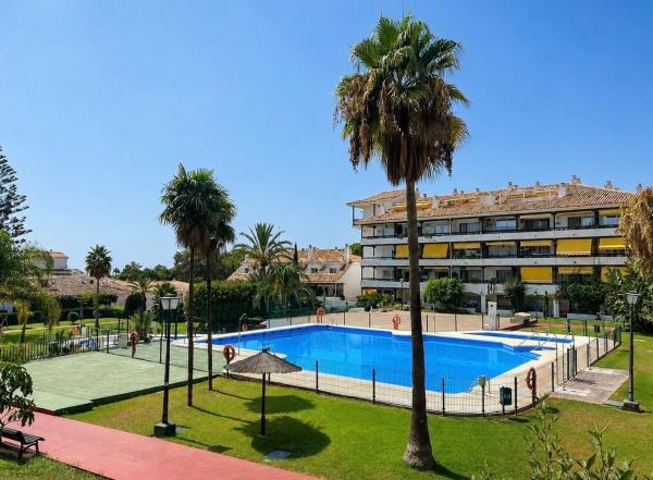 Квартира на продажу в Estudio en La Carolina-Guadalpín, Marbella, Марбелла thumbnail 2