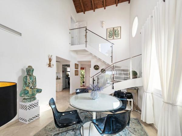 Duplex en venta en Dúplex en Marbesa, Marbella, Marbella thumbnail 2