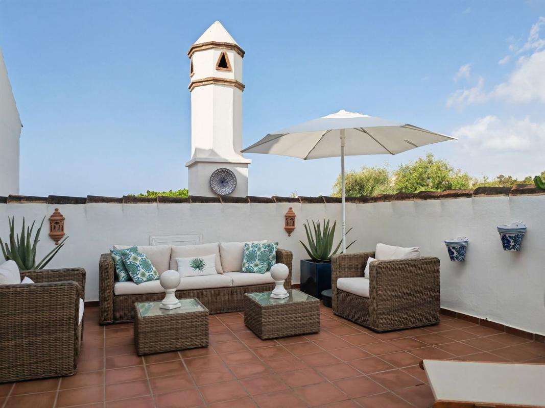 Продажа дуплекса на Dúplex en Marbesa, Marbella, Марбелла photo 5