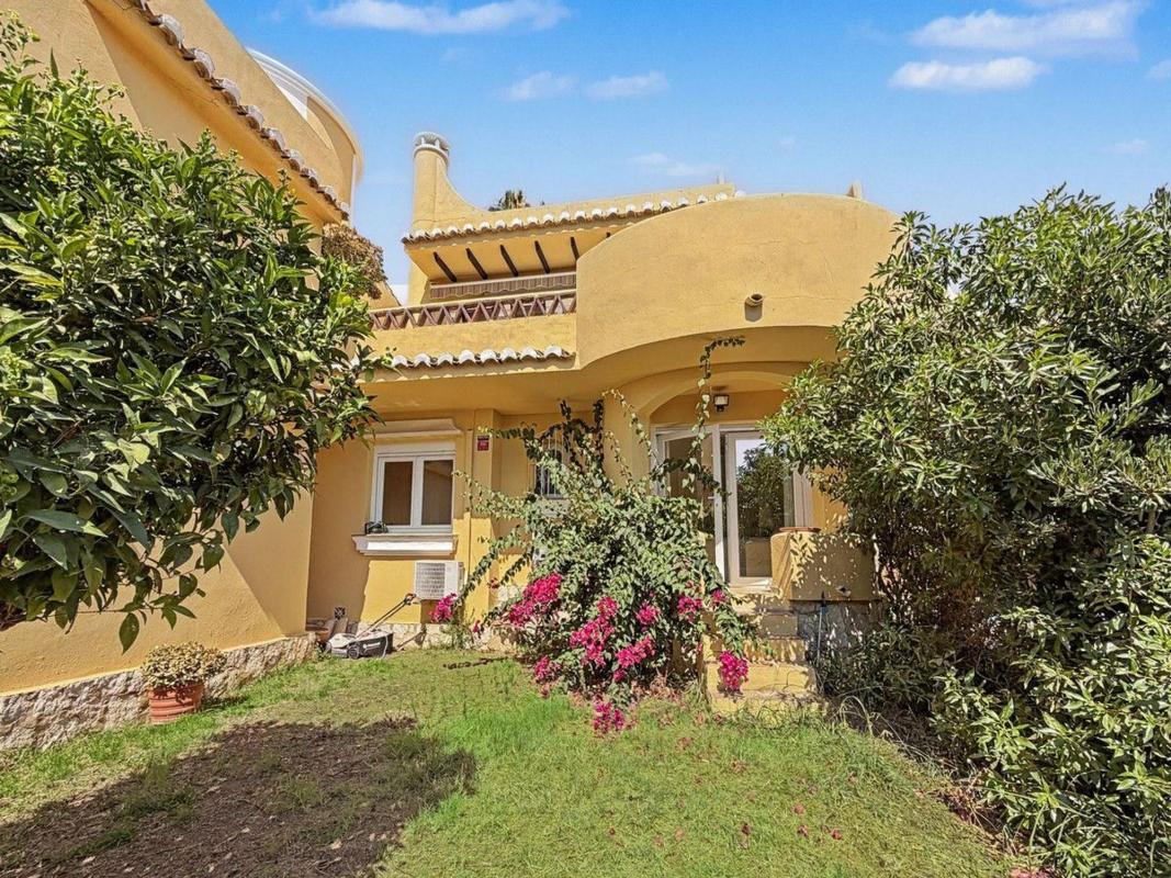 Недвижимость на продажу и в аренду в Испании photo 2