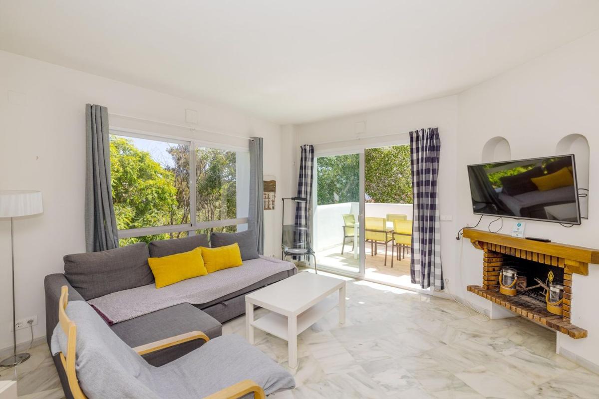 Venta de piso en Piso en Calle Alcornoque, Green Hills - Las Cumbres de Elviria, Marbella, Marbella
photo 4
