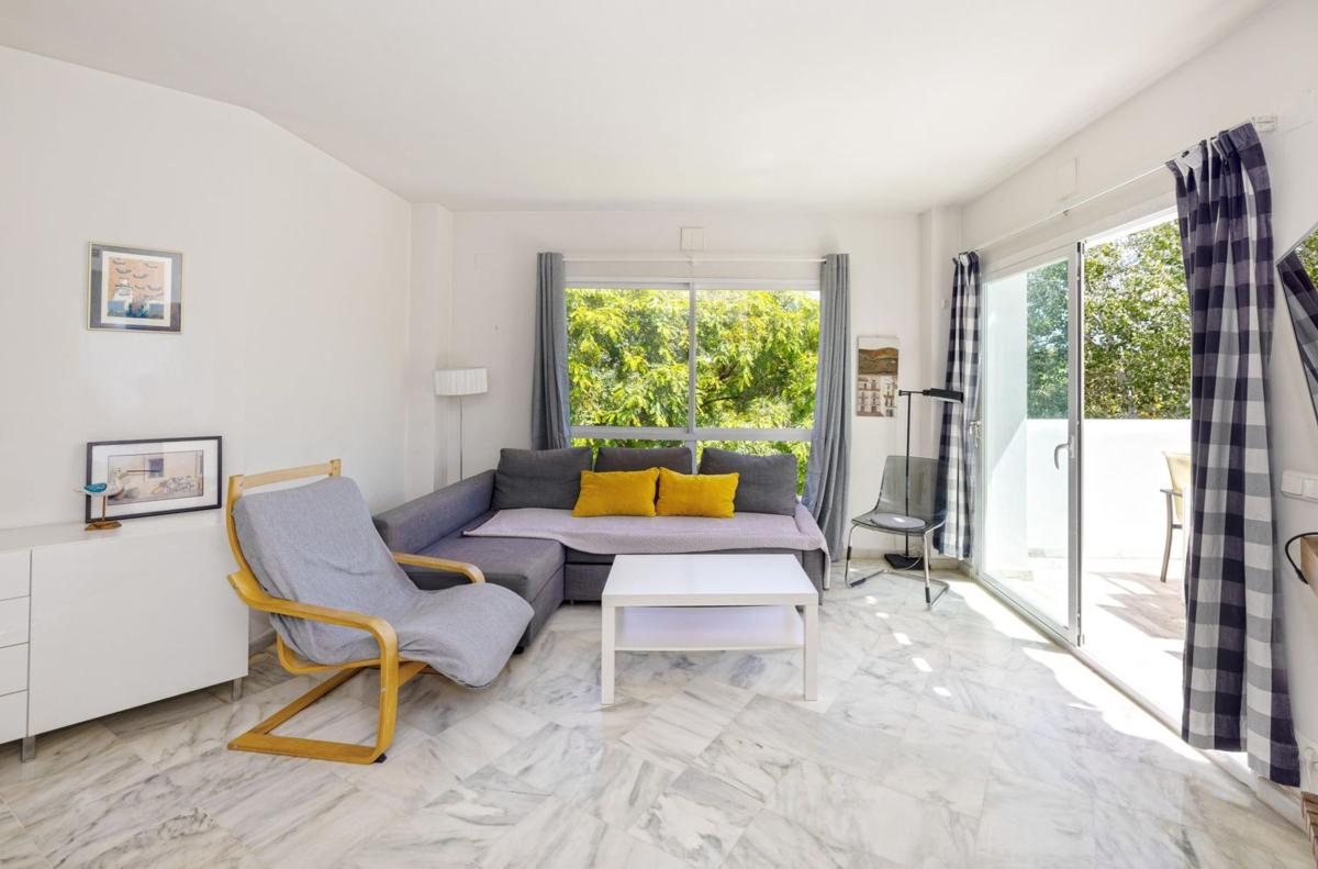 Venta de piso en Piso en Calle Alcornoque, Green Hills - Las Cumbres de Elviria, Marbella, Marbella
photo 5