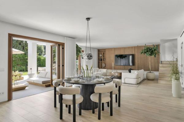 Duplex en venta en Dúplex en Urbanizacion n Andalucia 3f, 14, Los Naranjos, Marbella, Marbella thumbnail 2