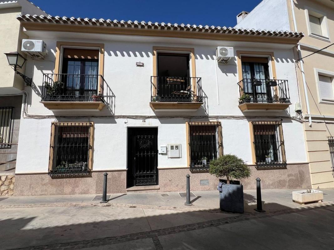 Properties for sale and rent in Spain photo 1