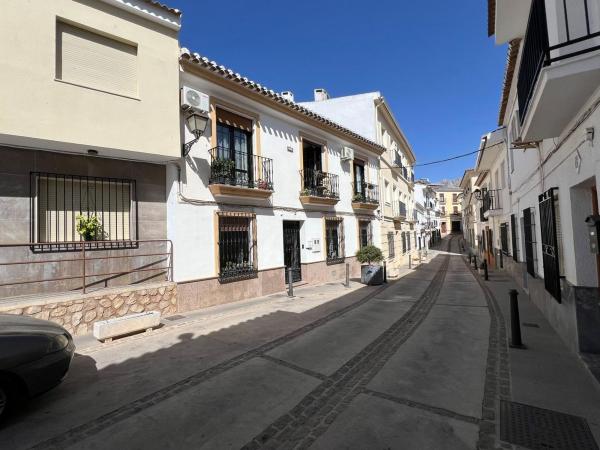 Chalet adosado en Calle Adoquines, Villanueva del Rosario thumbnail 2