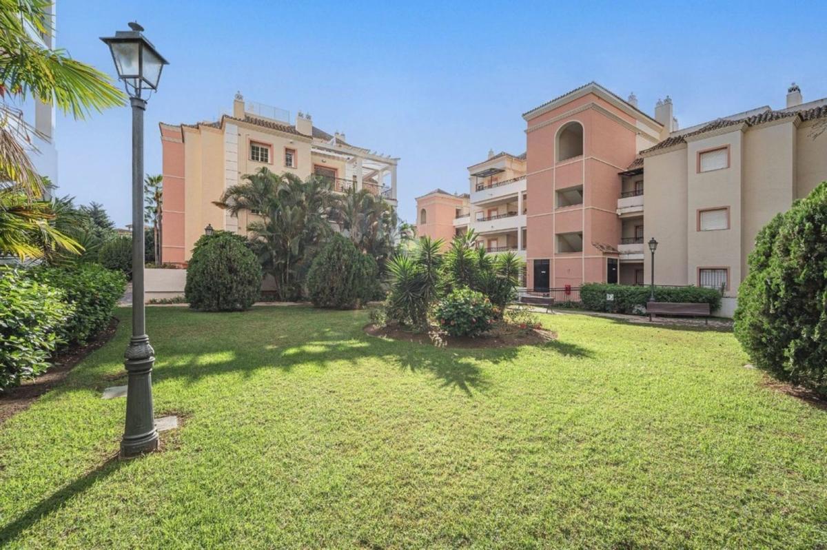 Sale of apartment in Piso en Las Brisas, Marbella, Marbella
photo 4
