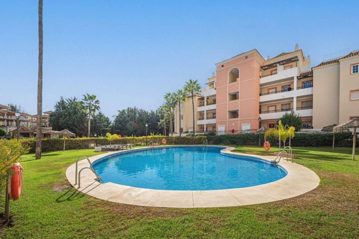Sale of apartment in Piso en Las Brisas, Marbella, Marbella
photo 5