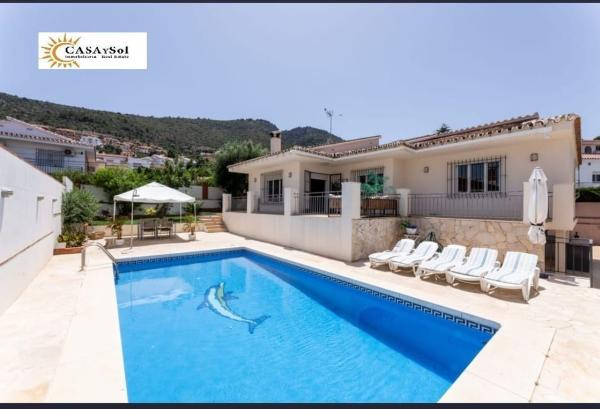Casa o chalet independiente en Calle Valdepeñas, Manantiales - Lagar - Cortijo, Alhaurín de la Torre photo 1