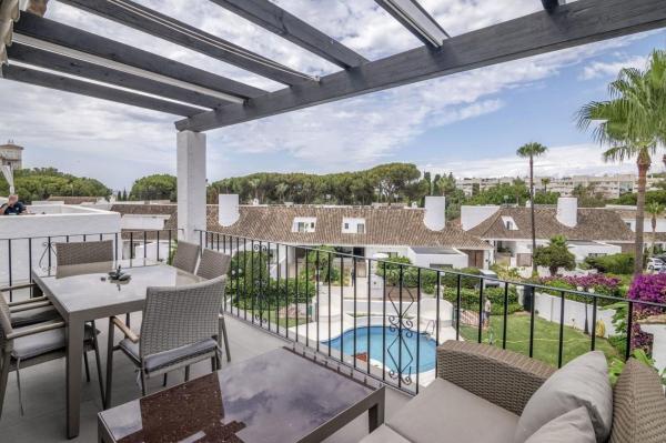 Venta de piso en Piso en Urbanizacion Nueva Andalucia Villa, 21, Puerto Banús, Marbella, Marbella
 photo 4