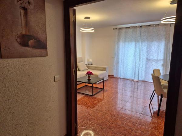 Chalet adosado en Zona Calvario, Estepona photo 4