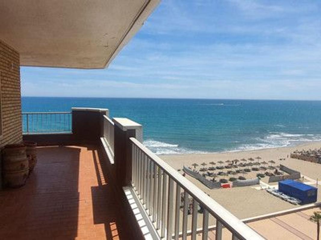Venta de piso en Piso en Paseo Marítimo Rey de España, 102, Las Gaviotas, Fuengirola, Fuengirola
photo 3