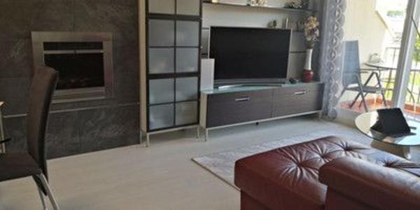 Продажа квартиры на Piso en Calle Timón, 66, Zona Centro Comercial Torrequebrada, Benalmádena, Бенальмадена
thumbnail 2