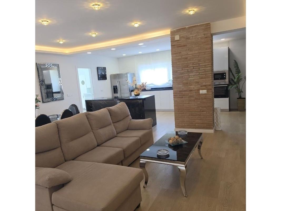 Недвижимость на продажу и в аренду в Испании photo 5