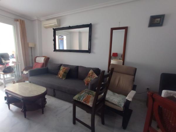 Venta de piso en Piso en Calle Narciso, Los Pacos, Fuengirola, Fuengirola
thumbnail 2