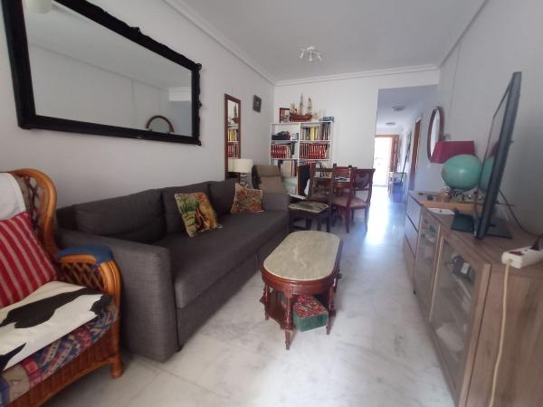 Venta de piso en Piso en Calle Narciso, Los Pacos, Fuengirola, Fuengirola
thumbnail 3