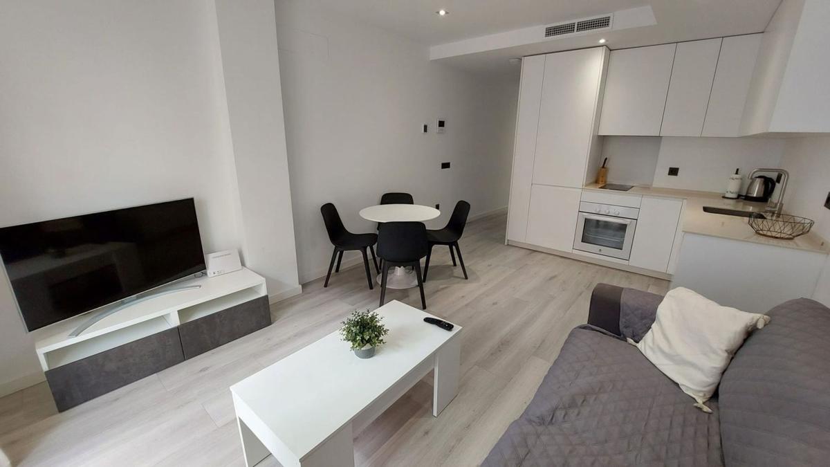 Sale of apartment in Piso en Calle Independencia, Zona Puerto Deportivo, Fuengirola, Fuengirola
photo 3