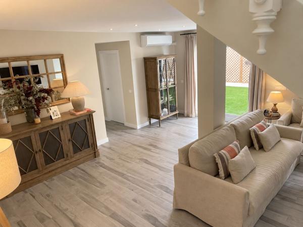 Chalet adosado en Coin photo 4