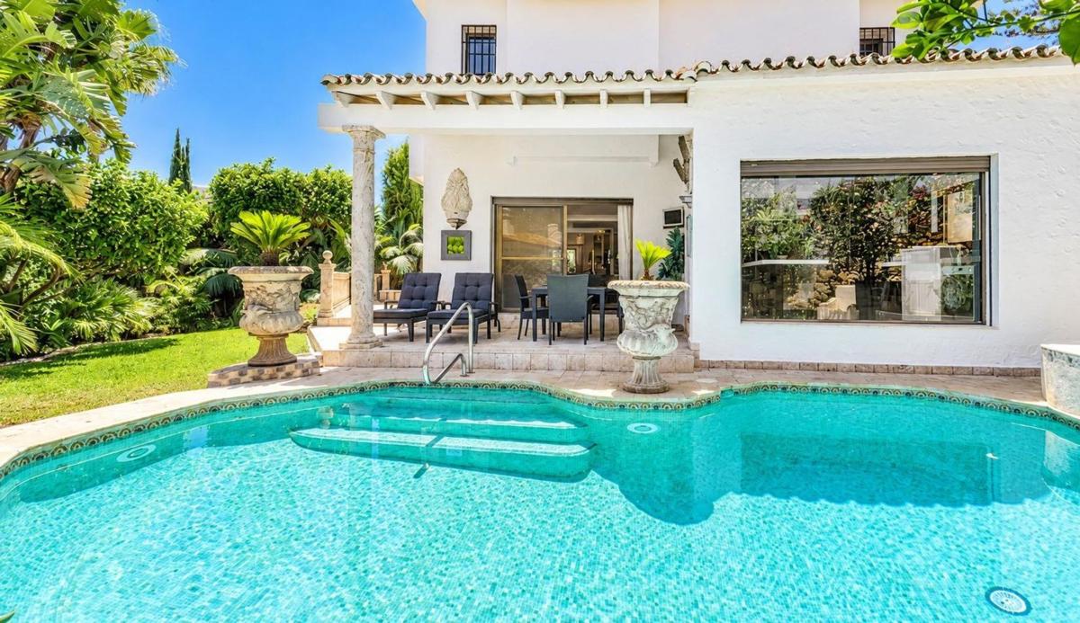 Properties for sale and rent in Spain photo 1