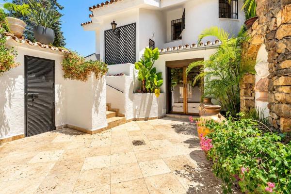 Casa o chalet independiente en Calle Sierra Bermeja, Lomas de Marbella Club, Marbella photo 3