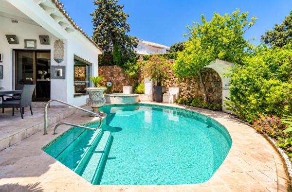 Casa o chalet independiente en Calle Sierra Bermeja, Lomas de Marbella Club, Marbella photo 4