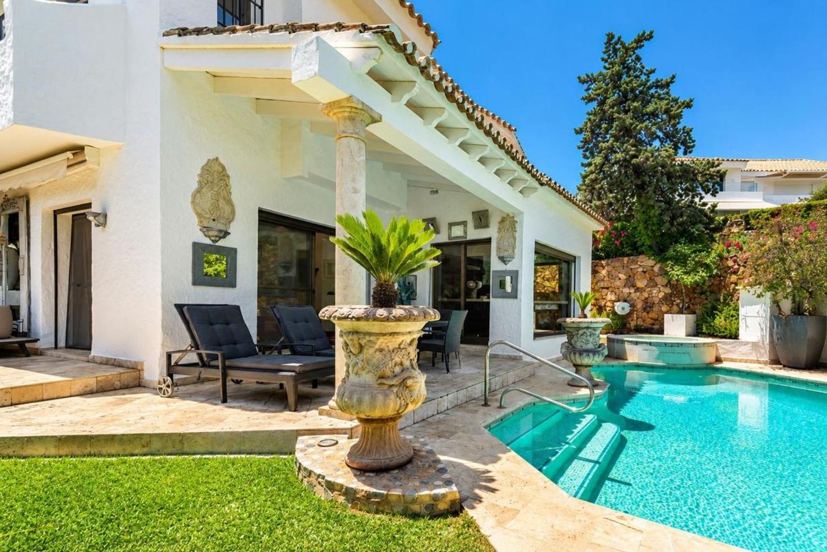 Properties for sale and rent in Spain photo 5