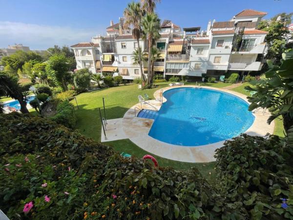 Venta de piso en Piso en Calle Loma de los Riscos, 75, Loma de los Riscos, Torremolinos, Torremolinos
thumbnail 3