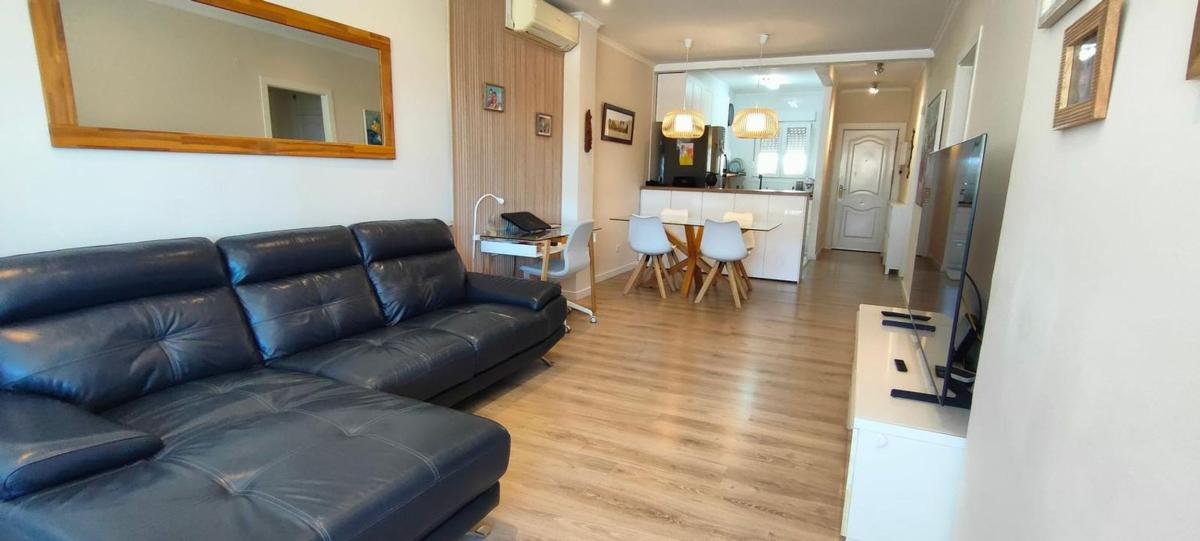 Продажа квартиры на Piso en Calle Faro, 6, Zona Centro Comercial Torrequebrada, Benalmádena, Бенальмадена
photo 3