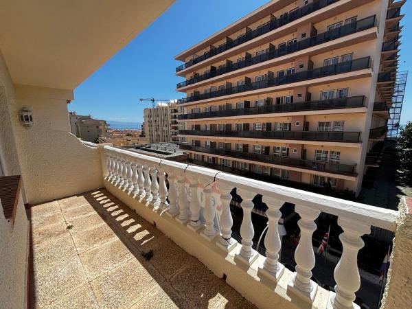 Estudio en venta en Estudio en La Carihuela - Los Nidos, Torremolinos, Torremolinos photo 1