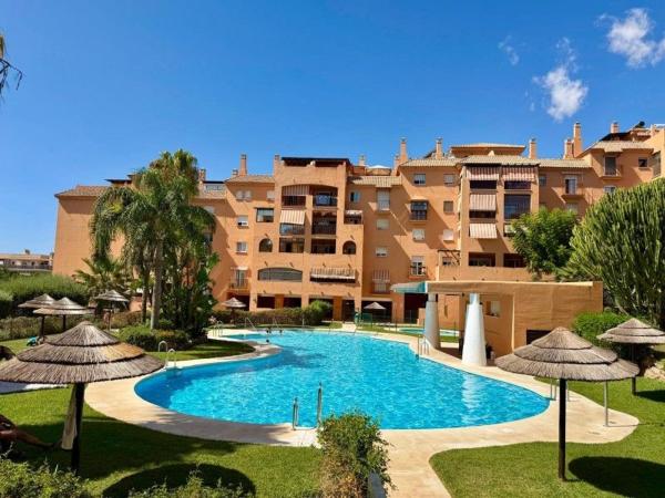 Sale of flat in Piso en Calle Federico Mompou, 3, El Pinillo, Torremolinos, Torremolinos
photo 1