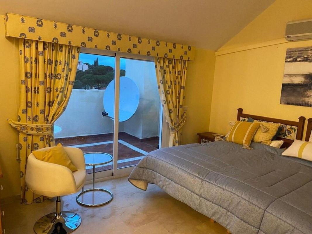 Venta de duplex en Dúplex en Hacienda Elviria, Marbella, Marbella photo 4