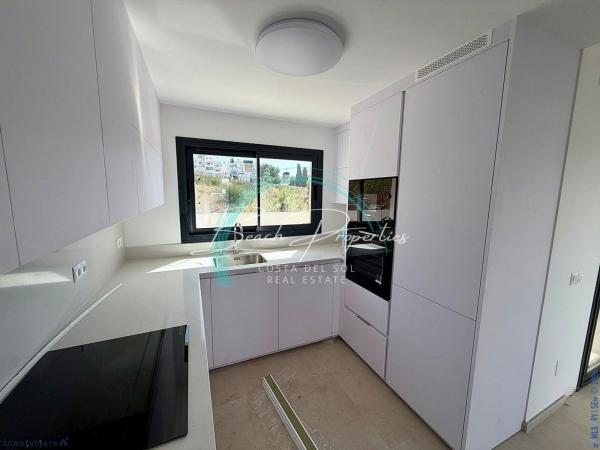 Chalet independiente en venta en Casa o chalet en Avda Pescia - Ctra de Frigiliana, Nerja, Nerja
 photo 4