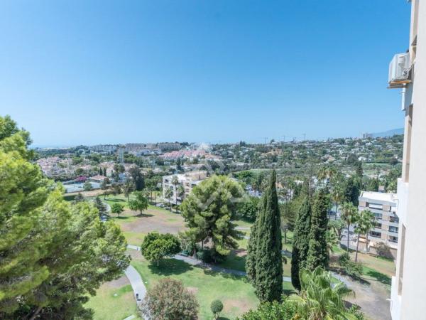 Venta de piso en Piso en Avenida del Prado, Aloha, Marbella, Marbella
thumbnail 2