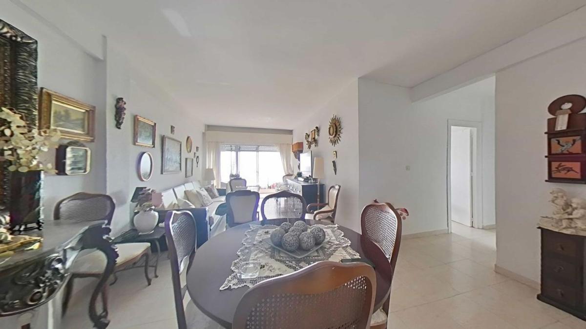 Venta de piso en Piso en Paseo Marítimo Rey de España, Zona Puerto Deportivo, Fuengirola, Fuengirola
photo 3