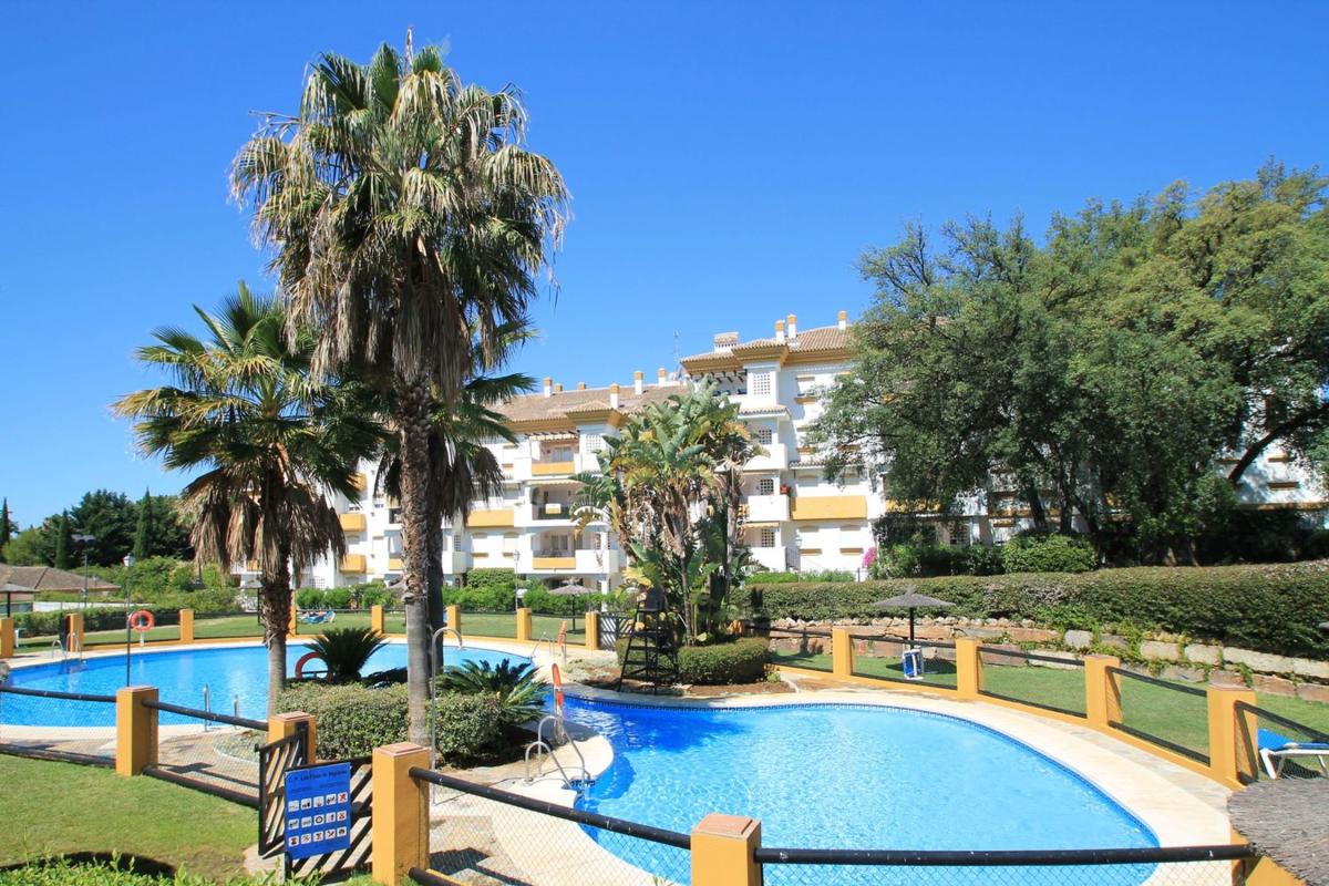 Venta de piso en Piso en Calle Cutar, La Carolina-Guadalpín, Marbella, Marbella
photo 1