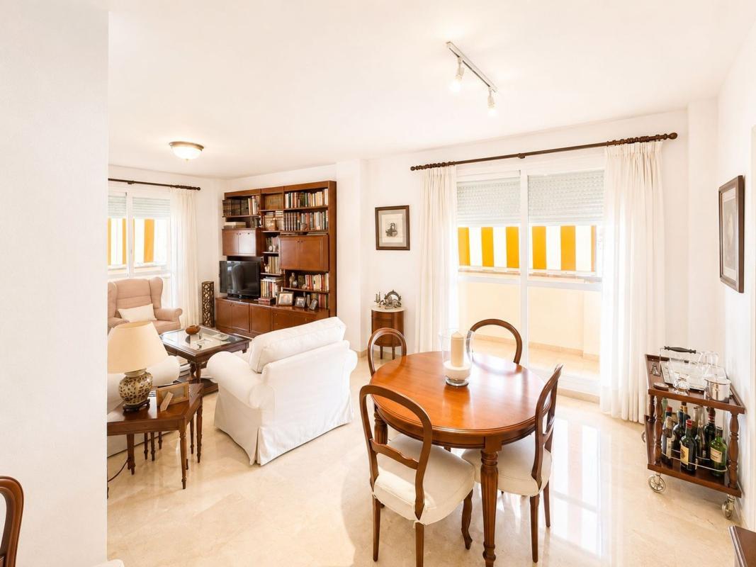 Venta de piso en Piso en Calle Romería del Rocío, Centro Ciudad, Fuengirola, Fuengirola
photo 5