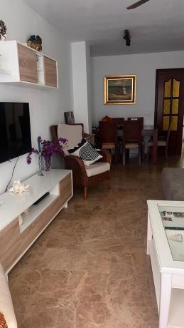 Продажа квартиры на Piso en Calle Enmedio, Centro, Vélez-Malaga, Велес-Малага
thumbnail 3