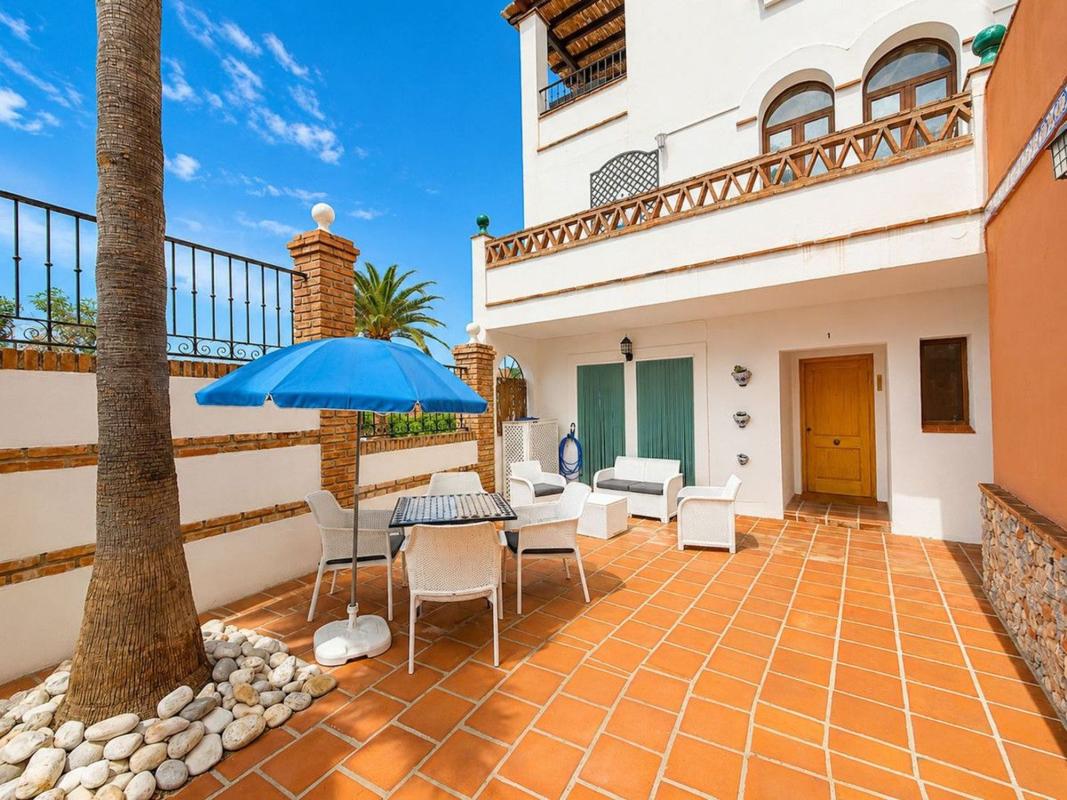 Продажа квартиры на Piso en Avenida Carlos Cano, Frigiliana, Фригилиана
 photo 2