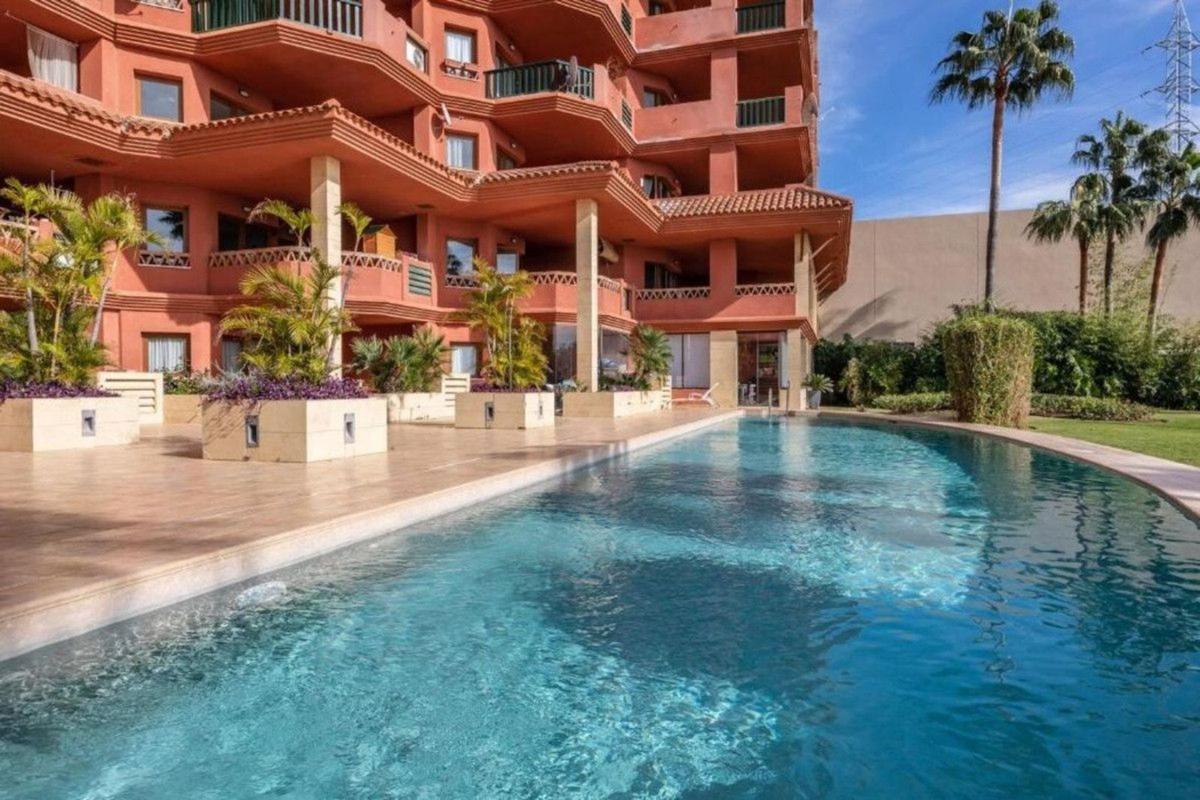 Venta de piso en Piso en El Higuerón - Capellanía, Benalmádena, Benalmádena
photo 2
