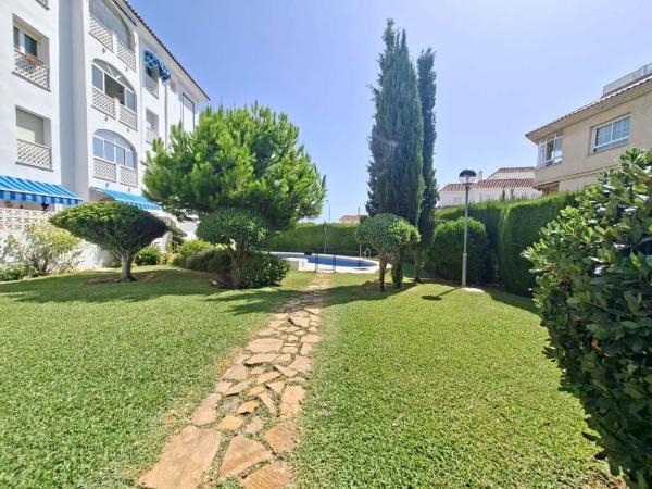 Sale of flat in Piso en Calle Francisco de Jorge Gallardo, La Leala - El Saltillo, Torremolinos, Torremolinos
thumbnail 2